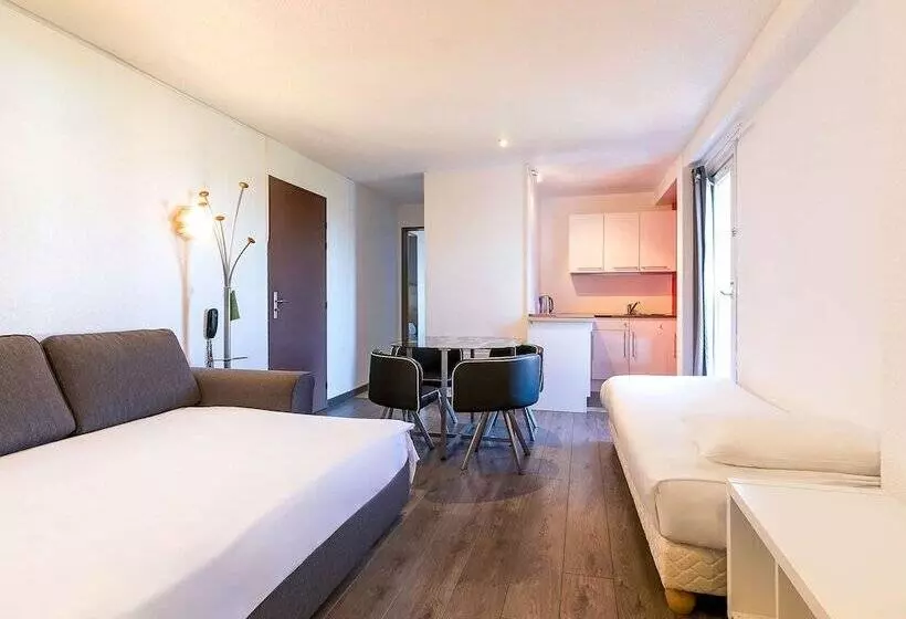 호텔 Hôtel Dijon Sud Longvic