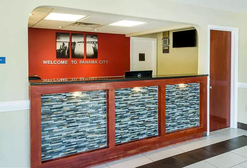 هتل Rodeway Inn Panama City