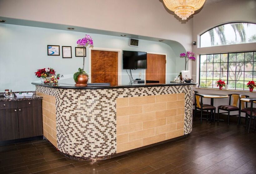 فندق Surestay Plus By Best Western Santa Clara Silicon Valley