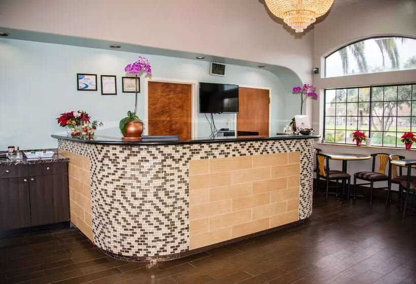 ホテル Surestay Plus By Best Western Santa Clara Silicon Valley