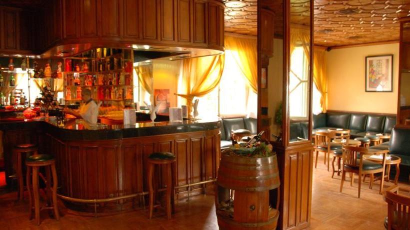 فندق Hôtel Le Tivoli