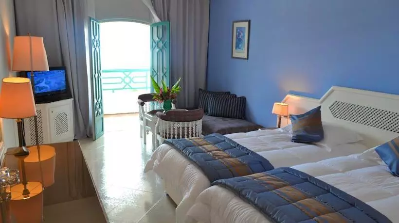 Отель Hôtel Le Tivoli