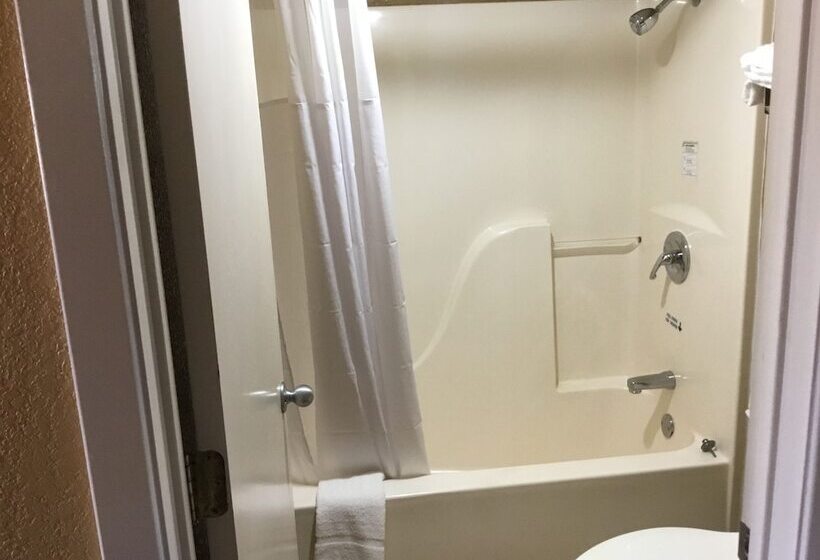 فندق على الطريق Travel Inn North Little Rock