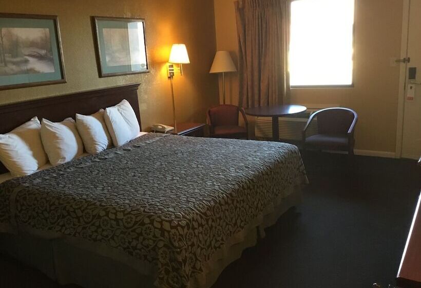 فندق على الطريق Travel Inn North Little Rock