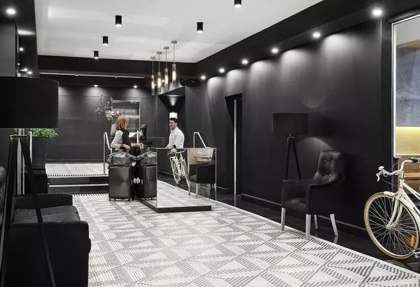 Punthill Apartment Hotel   Flinders Lane