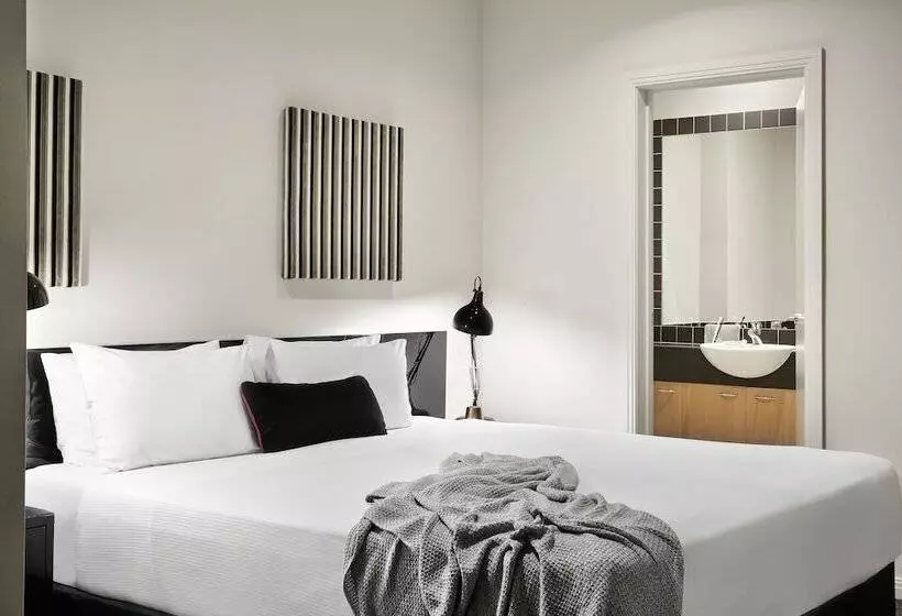 Punthill Apartment Hotel   Flinders Lane