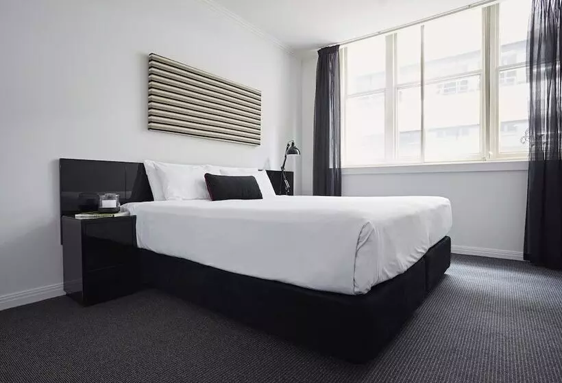 Punthill Apartment Hotel   Flinders Lane