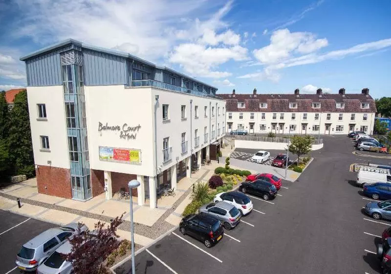 Belmore Court & Motel