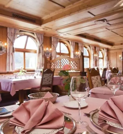 هتل Alpenhof Grainau