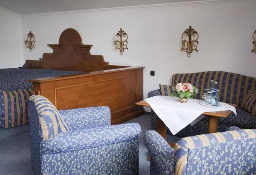 هتل Alpenhof Grainau