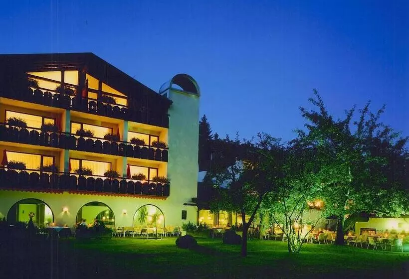 هتل Alpenhof Grainau