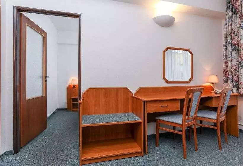 Hotel Astra