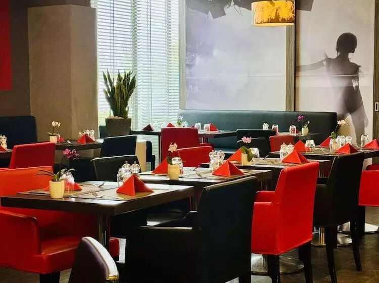 Hotel Best Western Plus Paris Orly Airport