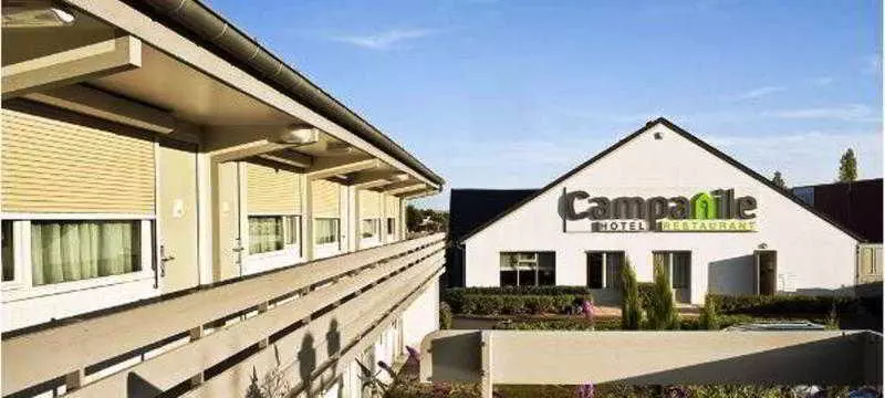 ホテル Campanile Cergy Pontoise