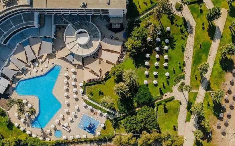 Отель Louis Imperial Beach