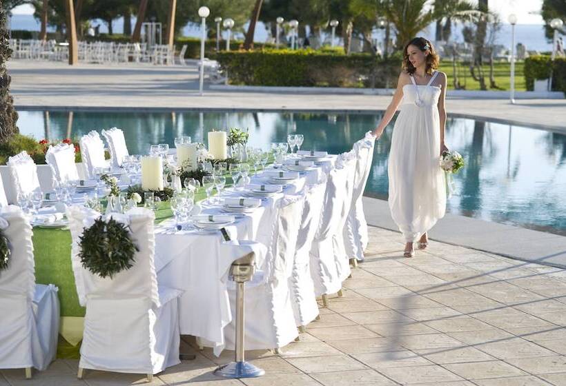 فندق Louis Imperial Beach