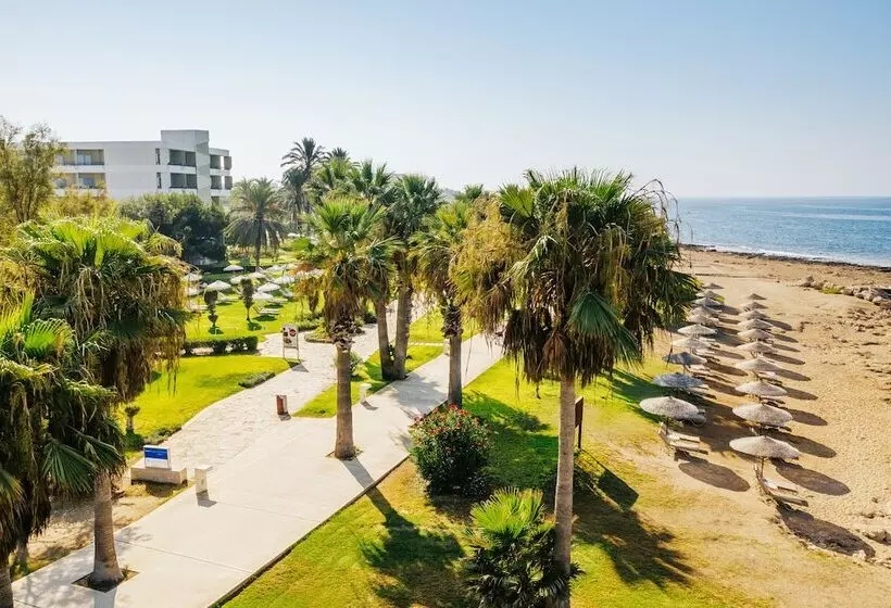 Отель Louis Imperial Beach