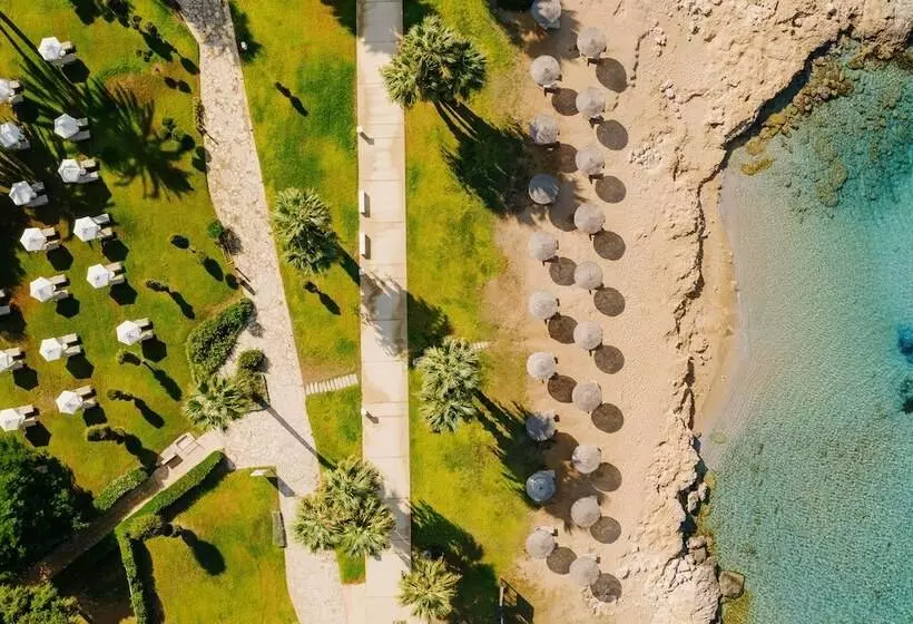 Отель Louis Imperial Beach