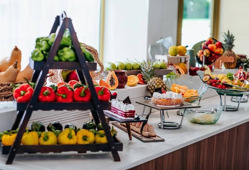 فندق Louis Imperial Beach