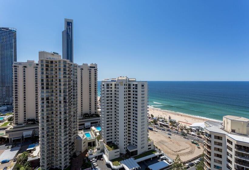 فندق Mantra Legends