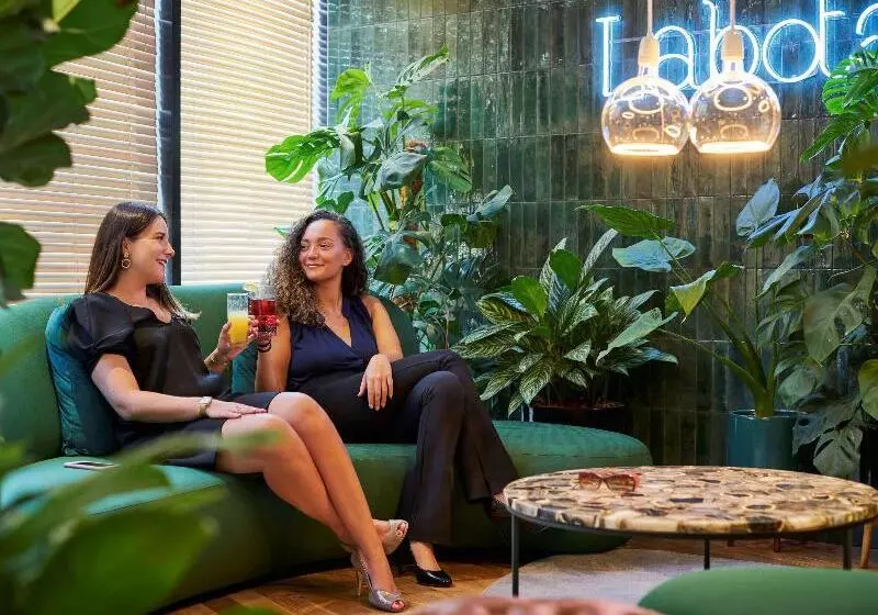 Hotel Mercure Paris Montparnasse Pasteur