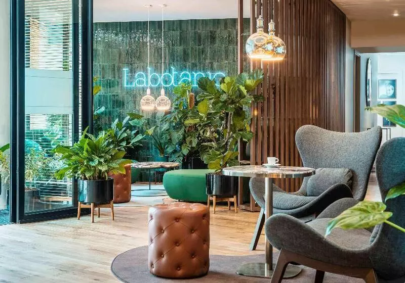 Hotel Mercure Paris Montparnasse Pasteur