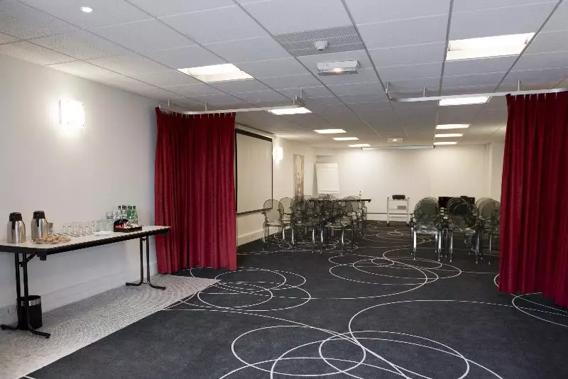 Hotel Mercure Paris Montparnasse Pasteur