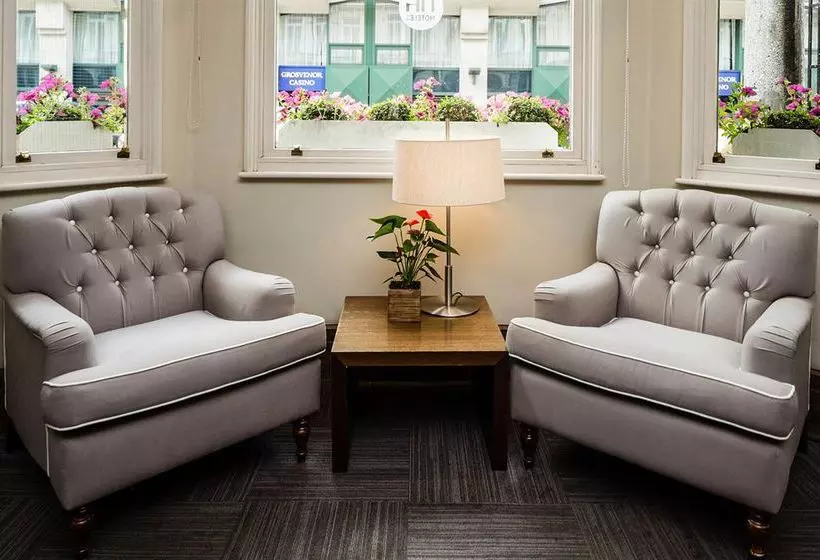 فندق NH Harrington Hall