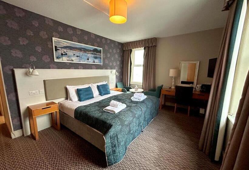 Отель The County