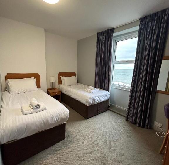 Отель The County