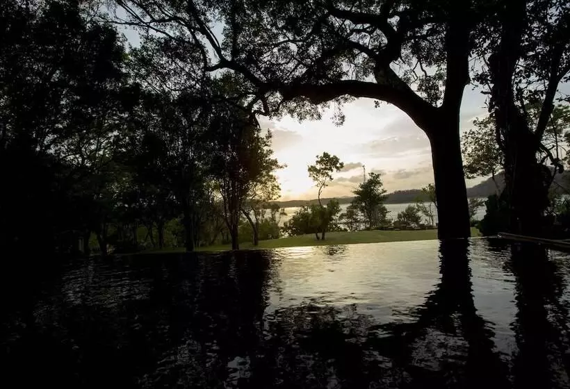 ホテル The Deer Park