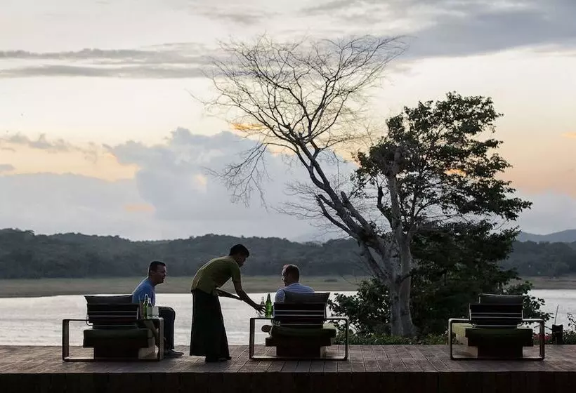 ホテル The Deer Park