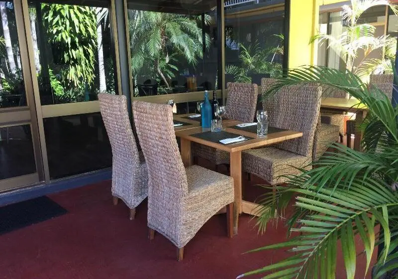 Paraway Motel