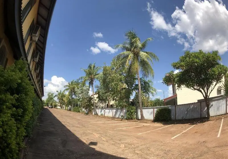 Paraway Motel