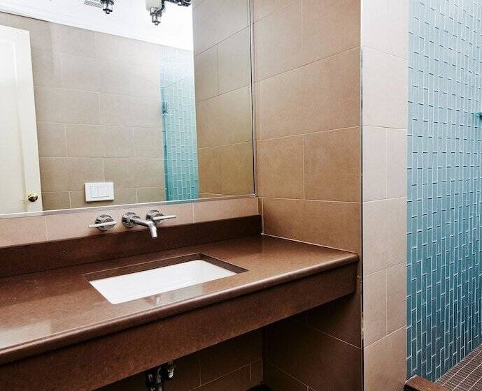 Radio City Apartments