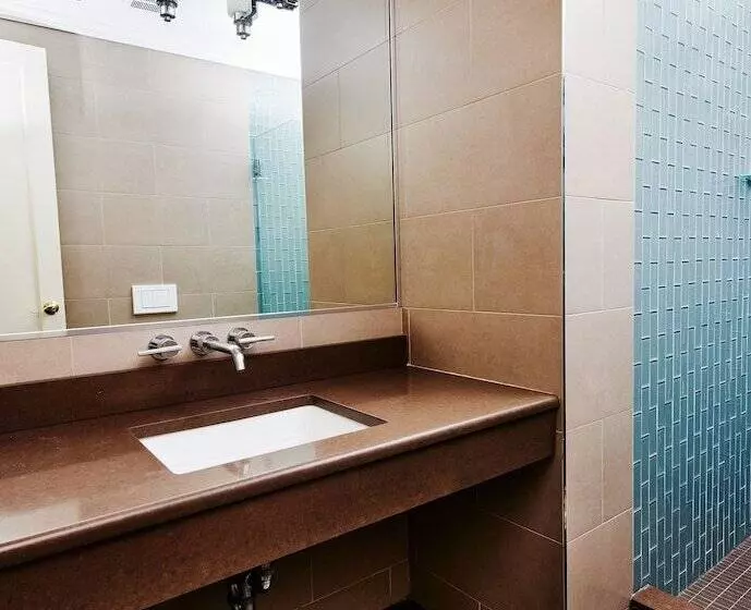 Radio City Apartments