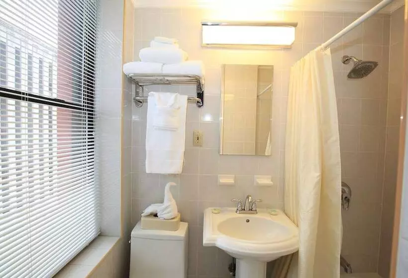 Radio City Apartments