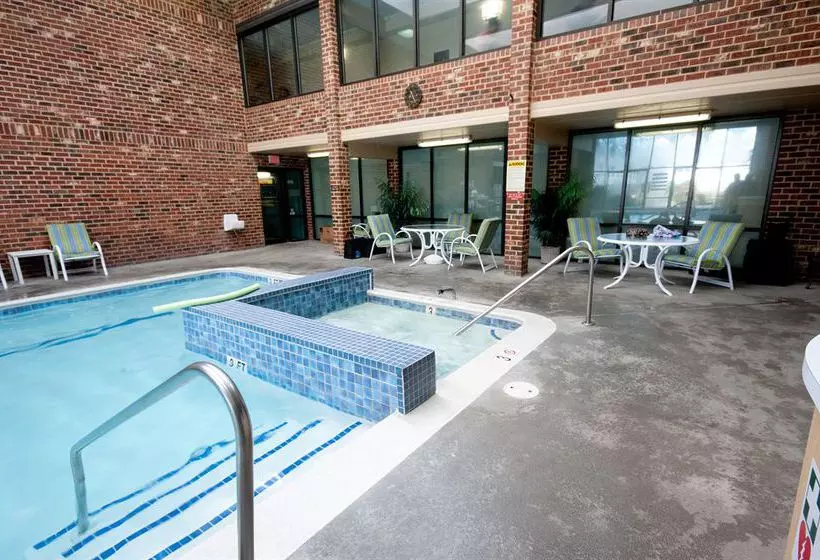 Отель Capital Plaza