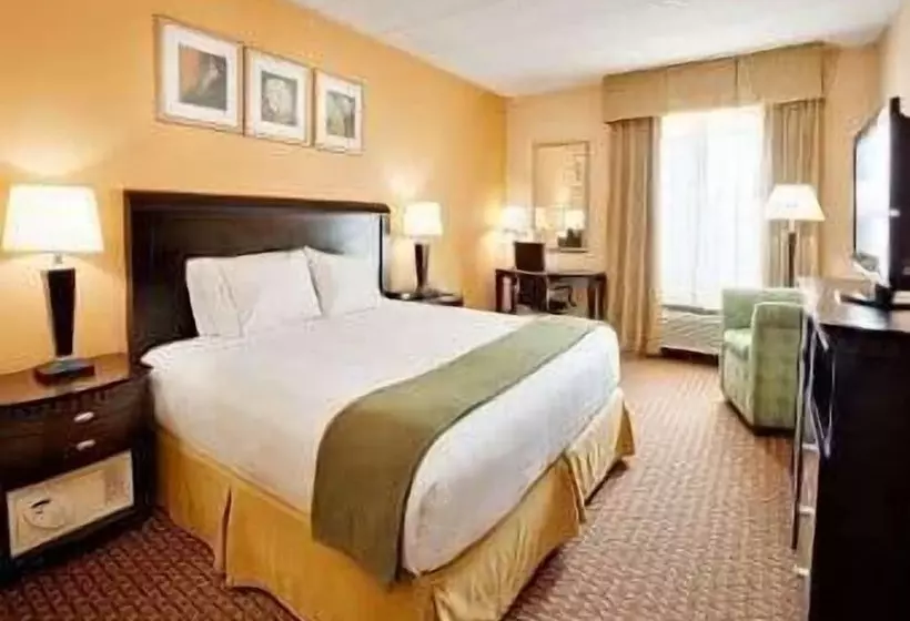 Отель Baymont By Wyndham East Windsor Bradley Airport