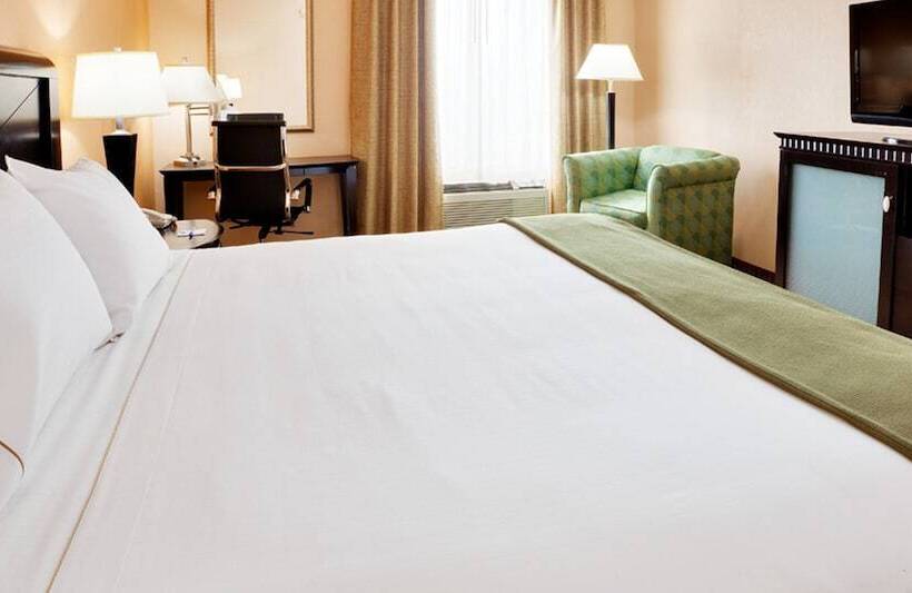 בית מלון כפרי Baymont By Wyndham East Windsor Bradley Airport