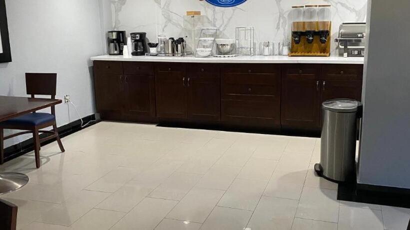 فندق Baymont By Wyndham Odessa University Area