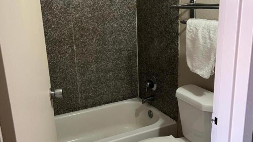 فندق Baymont By Wyndham Odessa University Area