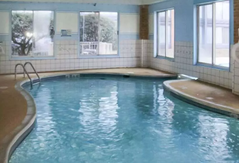 Hotelli Travelodge By Wyndham Williamsburg I 64