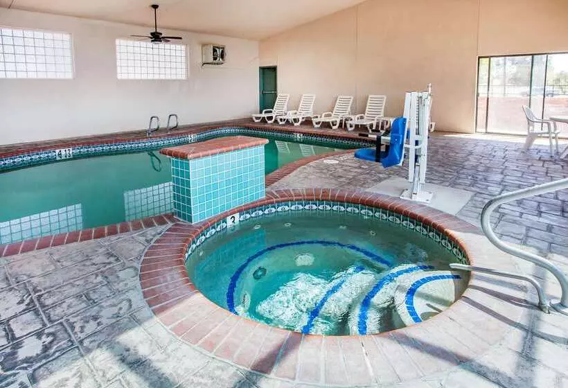 ホテル Comfort Inn & Suites Near Fallon Naval Air Station