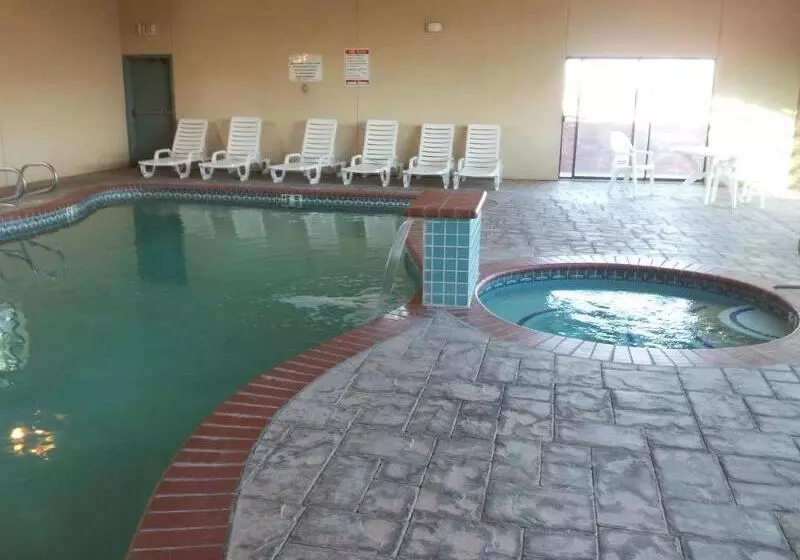 ホテル Comfort Inn & Suites Near Fallon Naval Air Station