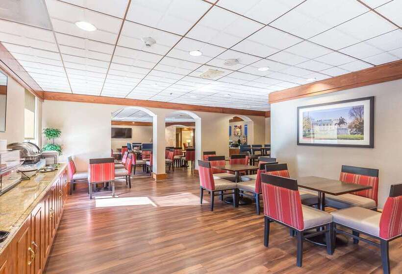 בית מלון כפרי Comfort Inn Shady Grove  Gaithersburg  Rockville
