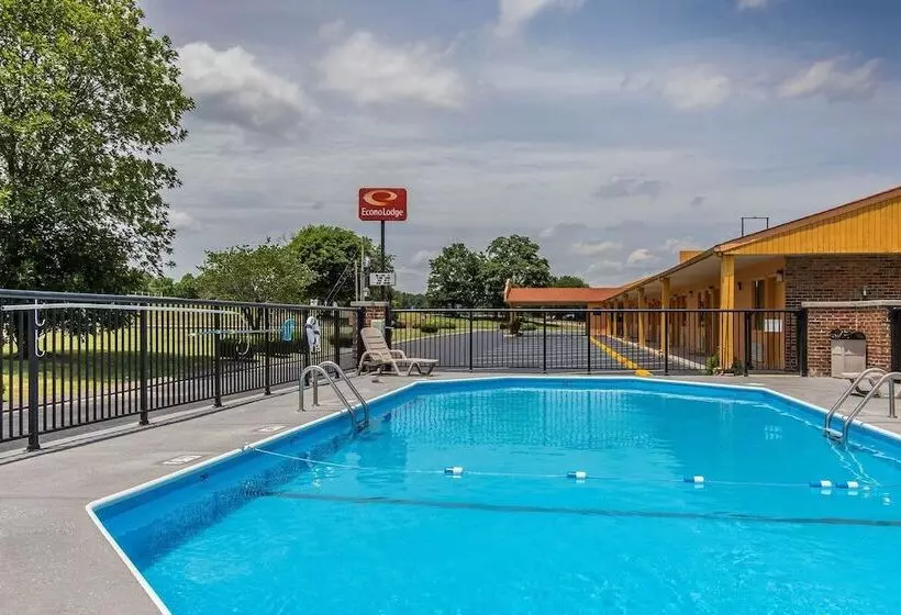 فندق Econo Lodge Cornersville