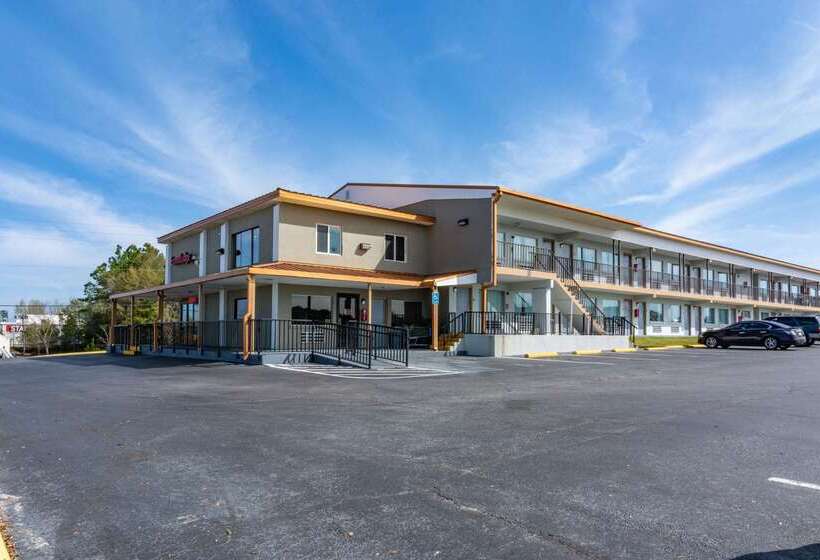 Отель Econo Lodge