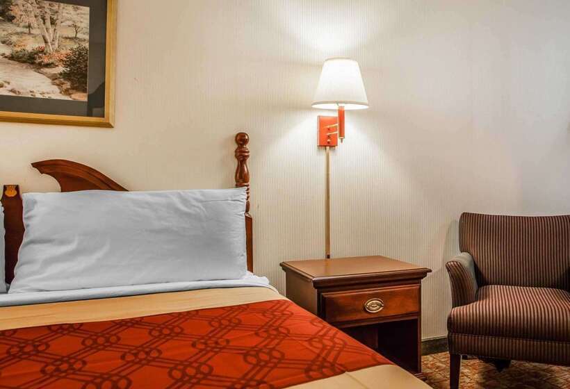Отель Econo Lodge Douglassville Pottstown