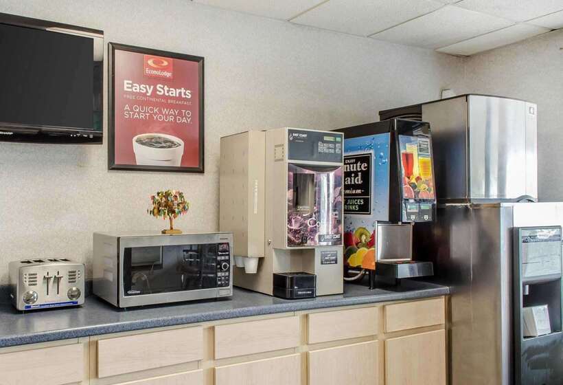 Отель Econo Lodge